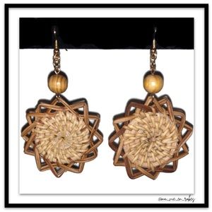 NWT ✨Bamboo Flower Earrings✨